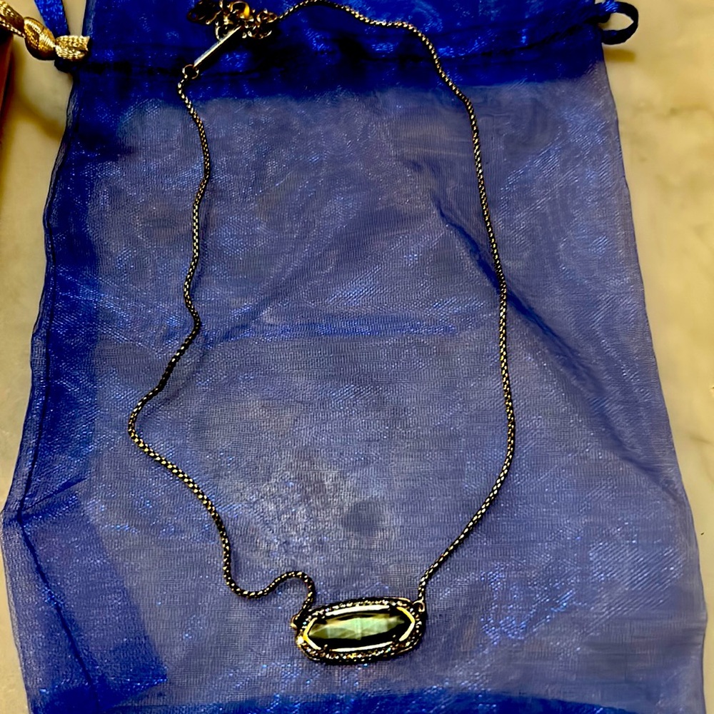 Kendra Scott Necklace